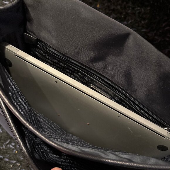 Prada Computer Messenger Bag Navy Blue Nylon and Leather Tessuto Saffiano Used - Picture 8 of 9